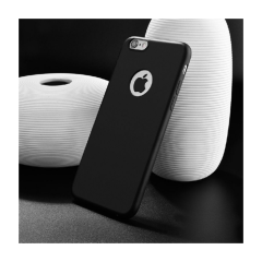 Защитный чехол с отвертием под лого для iPhone 6/6S (чёрный, силикон)